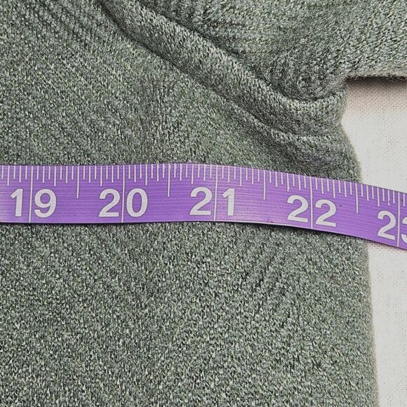 Ann Taylor Gray Green Wool Blend Button Front Hooded Oversized Mid Length Coat - Picture 7 of 9